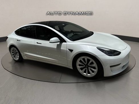 Used 2023 Tesla Model 3 Standard Range RWD image 2
