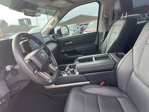 Used 2023 Toyota Tundra Limited image 11