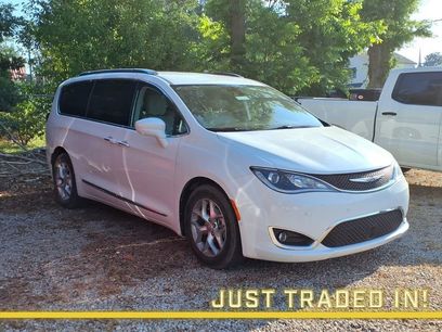 Used 2017 Chrysler Pacifica Touring-L Plus w/ Advanced Safetytec Group