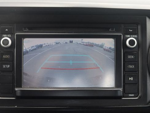 Used 2018 Toyota Tacoma SR w/ SR Convenience Package AWD/4WD image 16