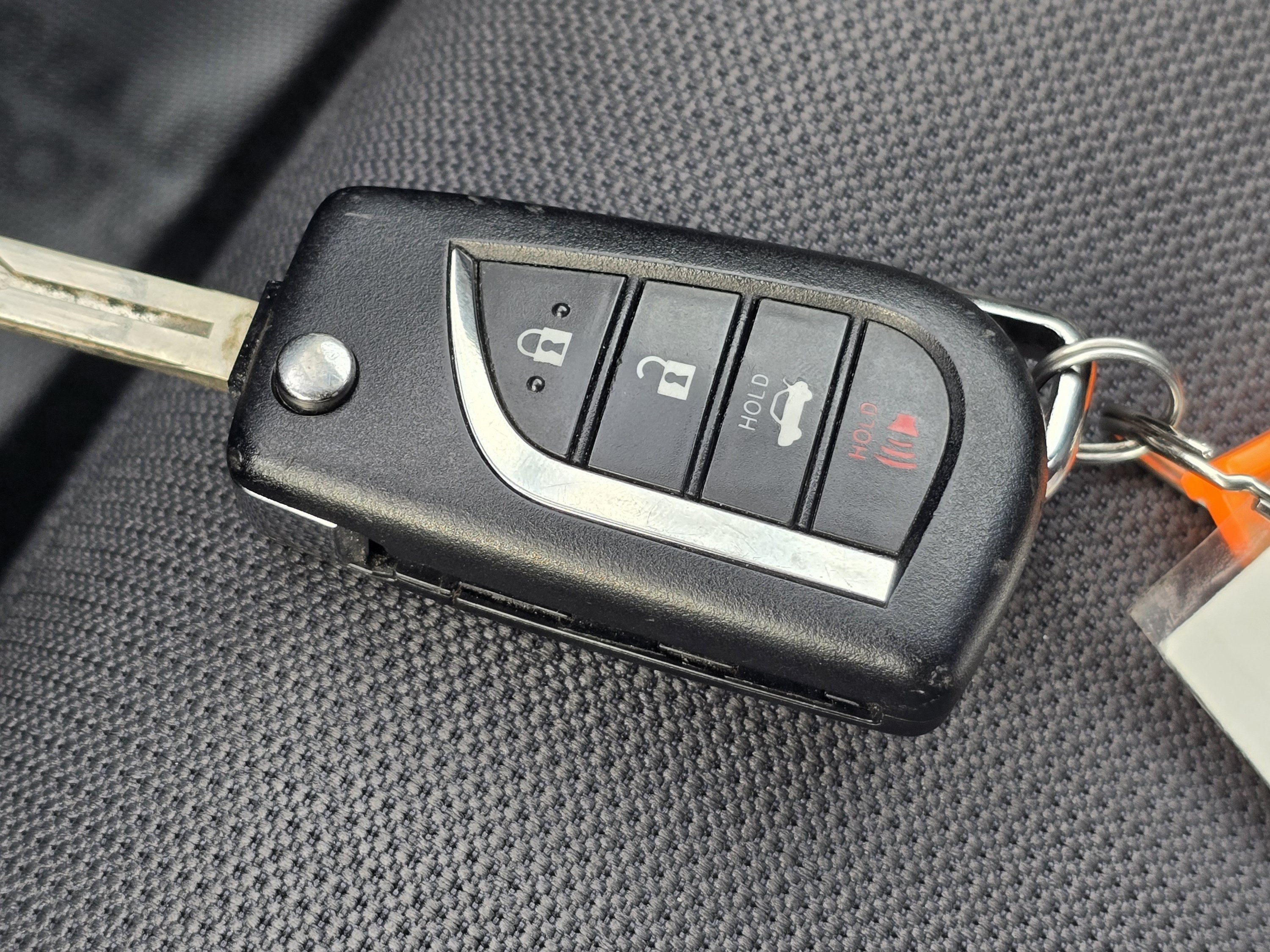 Used 2025 Toyota Corolla LE FWD image 32
