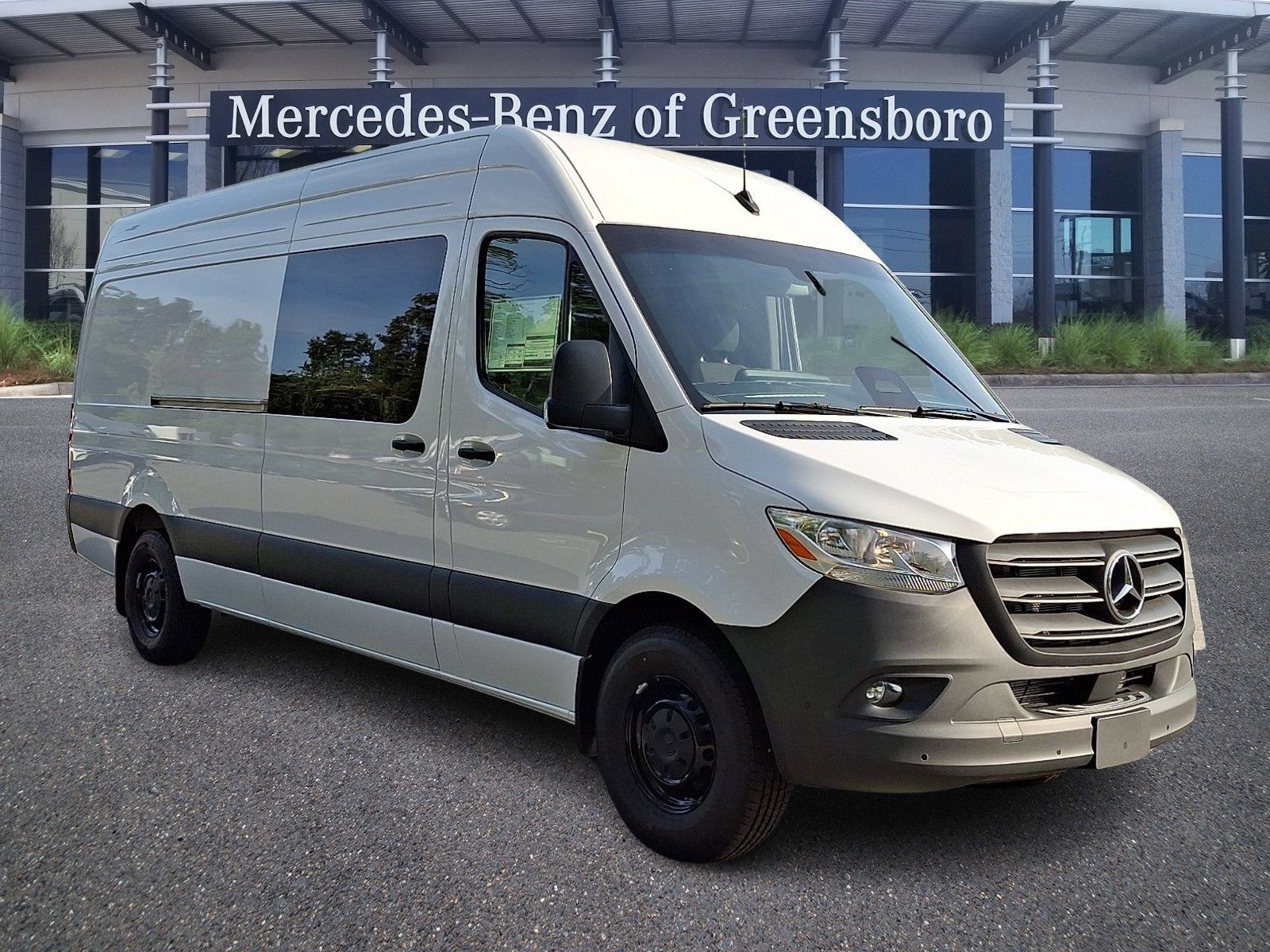 New 2026 Mercedes-Benz Sprinter 2500 image 2