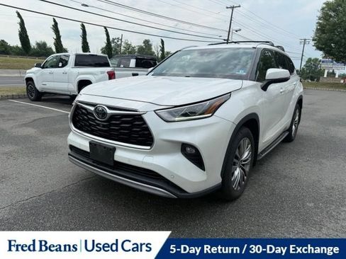 Used 2020 Toyota Highlander Platinum AWD/4WD image 20