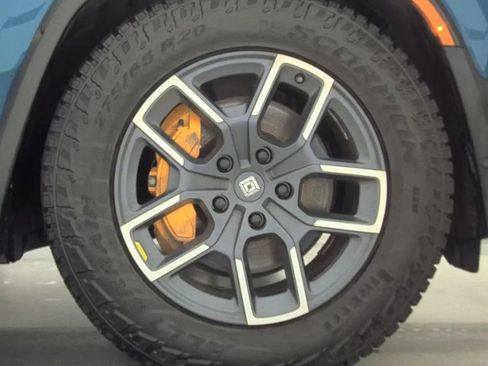 Used 2023 Rivian R1S Adventure AWD/4WD image 7
