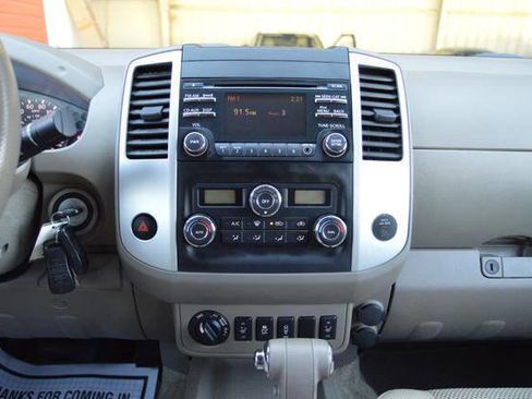 Used 2014 Nissan Frontier SV w/ SV Value Truck Package image 23