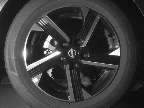 Used 2025 Nissan Sentra SV image 15