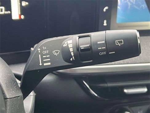 Used 2025 Nissan Kicks SV w/ Interior Electronics Package image 24