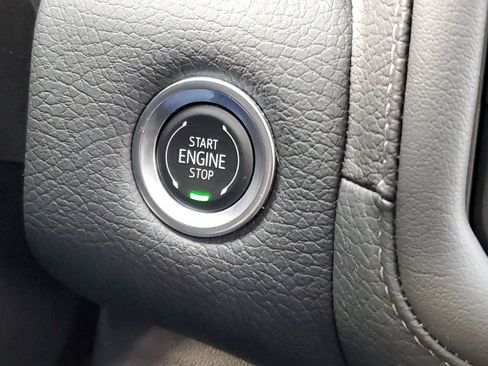 Used 2024 GMC Yukon Denali image 17