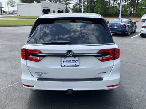 Certified 2023 Honda Odyssey Touring image 9