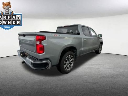Used 2025 Chevrolet Silverado 1500 LT image 9