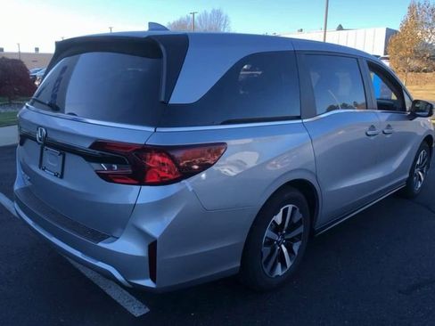New 2026 Honda Odyssey EX-L image 9