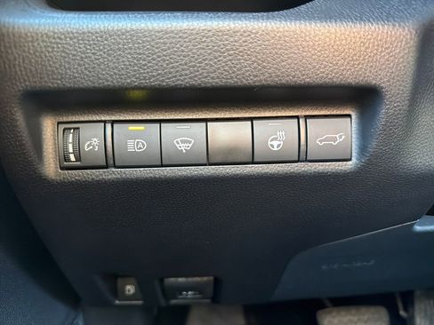 Used 2021 Toyota RAV4 XLE w/ Convenience Package AWD/4WD image 49