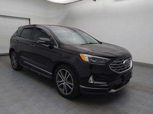 Used 2019 Ford Edge Titanium w/ Equipment Group 301A AWD/4WD image 13