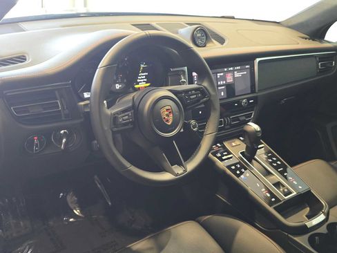 Used 2026 Porsche Macan GTS AWD/4WD image 4