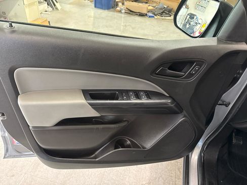 Used 2022 Chevrolet Colorado W/T w/ WT Convenience Package image 27