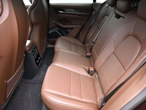 Used 2025 Porsche Macan 4 Electric image 19