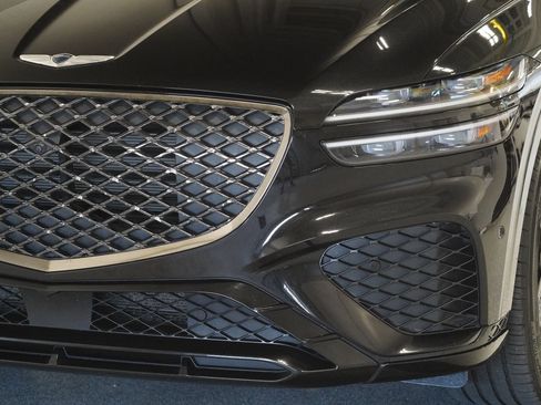 Used 2025 Genesis GV70 2.5T w/ Sport Prestige Package AWD/4WD image 6