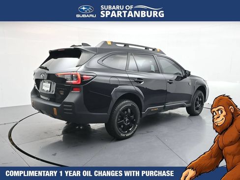Used 2022 Subaru Outback Wilderness AWD/4WD image 8