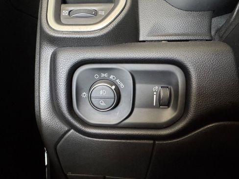 Used 2024 RAM 3500 Big Horn AWD/4WD image 22