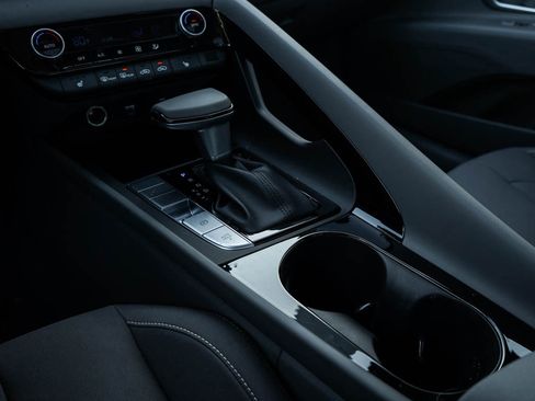 New 2026 Hyundai Elantra SEL Sport image 24