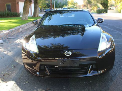 Used 2010 Nissan 370Z Coupe image 25