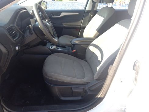 Used 2022 Ford Escape S FWD image 5