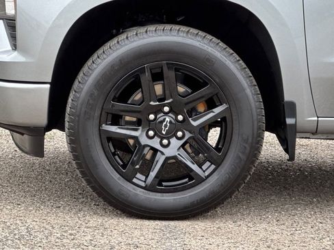 Used 2024 Chevrolet Silverado 1500 Custom RWD image 31