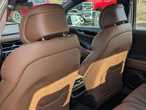 Used 2023 Genesis G80 2.5T image 26