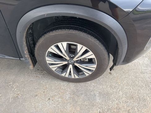 Used 2022 Nissan Rogue SV FWD image 19