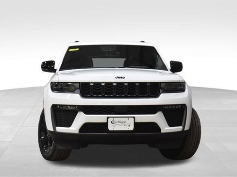 New 2026 Jeep Grand Cherokee Limited w/ Limited Altitude Package image 5