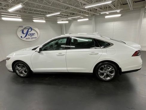 Used 2024 Honda Accord EX image 2