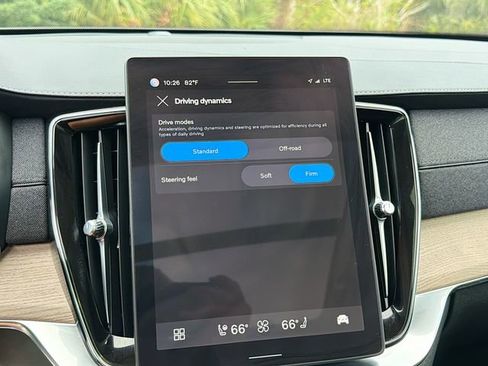 Used 2025 Volvo XC90 B5 Plus image 31