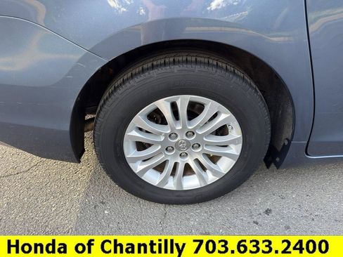 Used 2014 Toyota Sienna XLE FWD image 26