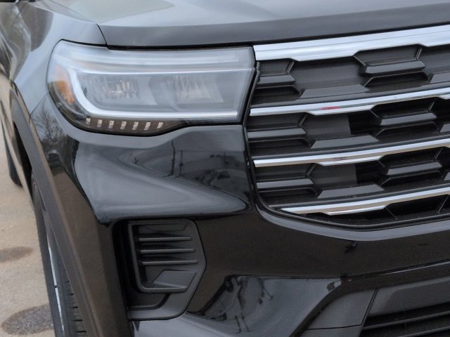 New 2026 Ford Explorer Active RWD image 9