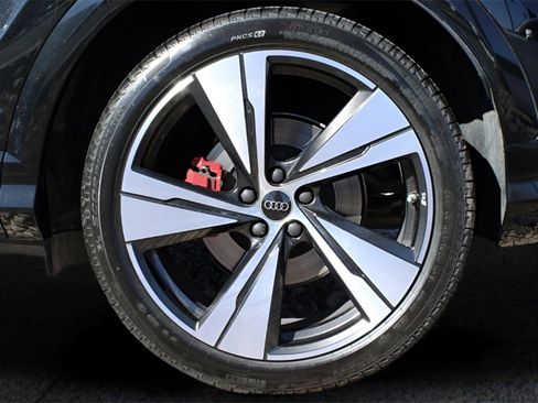 Used 2025 Audi SQ5 Premium Plus image 11