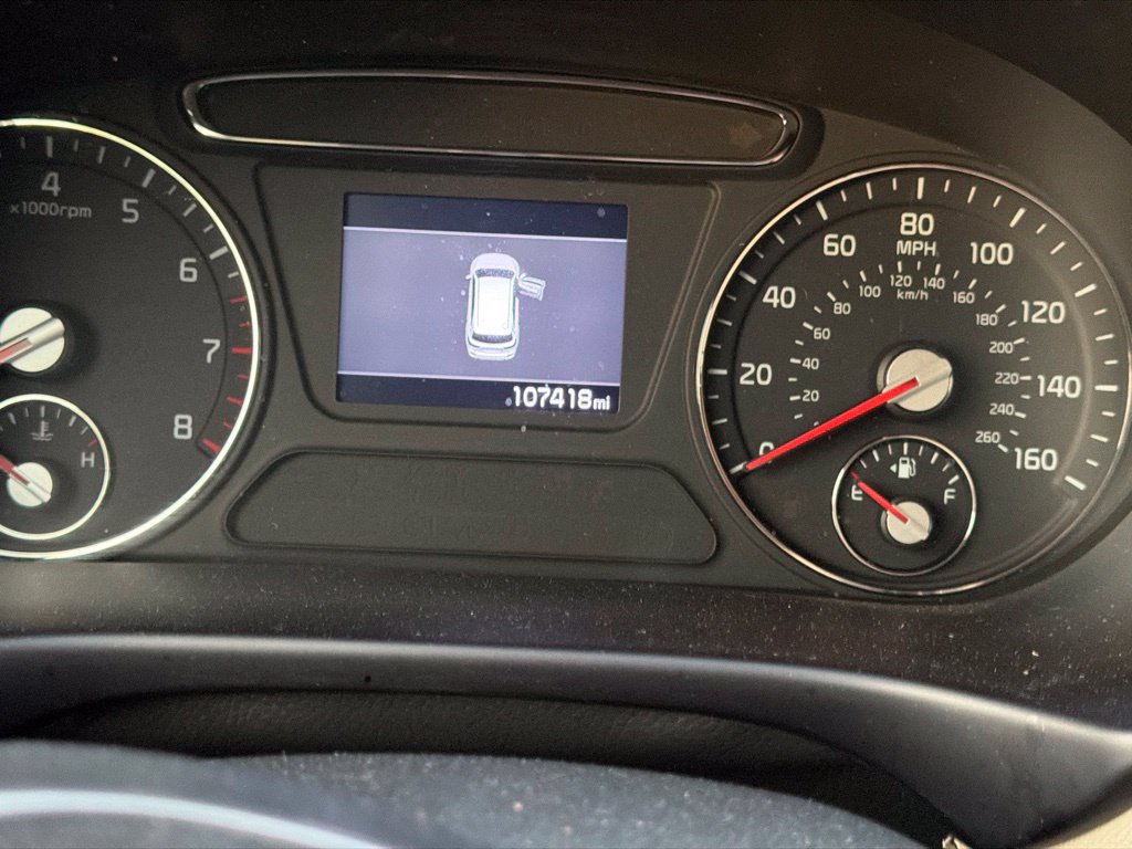 Used 2019 Kia Sorento FWD V6 image 9