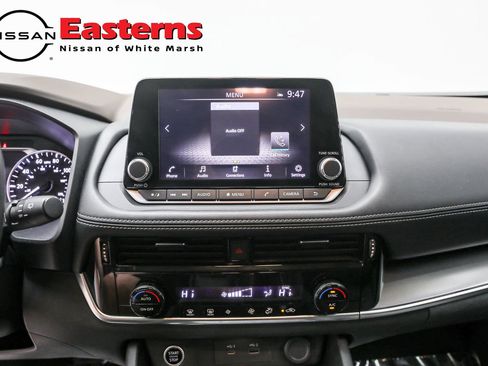 Used 2022 Nissan Rogue SV AWD/4WD image 13
