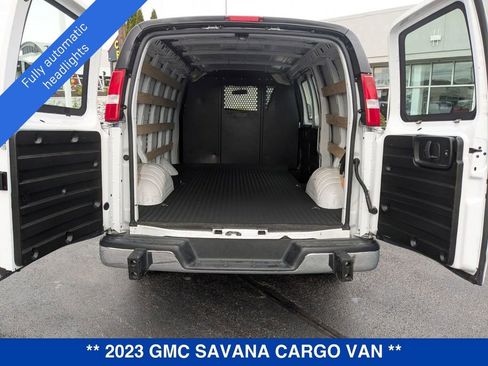 Certified 2023 GMC Savana 2500 w/ Driver Convenience Package image 26