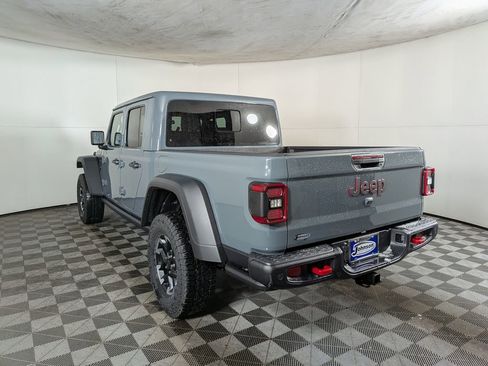 New 2026 Jeep Gladiator Rubicon w/ Safety Group AWD/4WD image 4