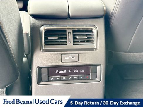 Used 2025 MAZDA CX-70 Plug-In Hybrid w/ Premium Pkg image 29