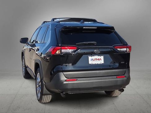 Used 2025 Toyota RAV4 XLE Premium FWD image 7