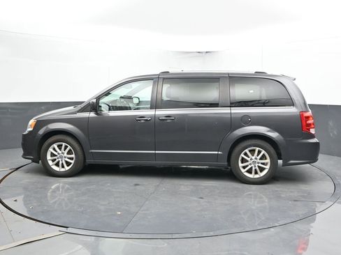 Used 2018 Dodge Grand Caravan SXT FWD image 8
