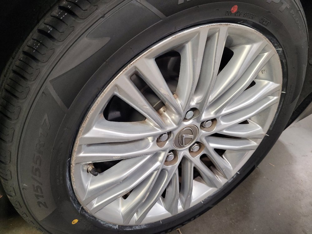 Used 2015 Lexus ES 350 w/ Premium Package FWD image 31