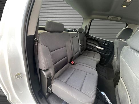 Used 2019 Chevrolet Silverado 2500 LT AWD/4WD image 23