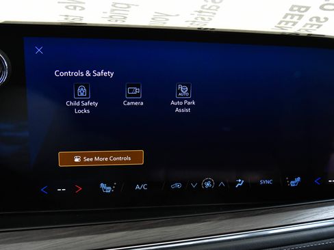 Used 2025 Chevrolet Tahoe LT image 29