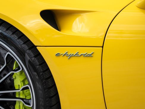 Used 2015 Porsche 918 Spyder AWD/4WD image 84