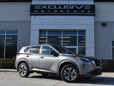 Used 2022 Nissan Rogue SV FWD image 1
