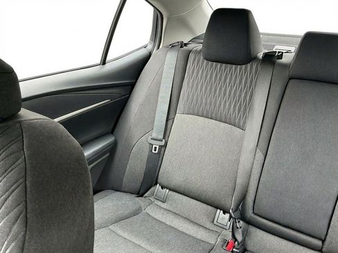 Used 2025 Toyota Camry LE image 18