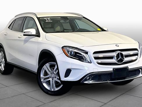 Used 2015 Mercedes-Benz GLA 250 4MATIC image 2