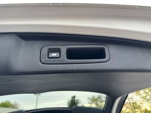 Used 2024 Honda CR-V EX-L image 13